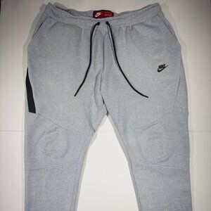 Nike Men's Tech Fleece Joggers Light Grey *Excellent Condition* - Size XXL